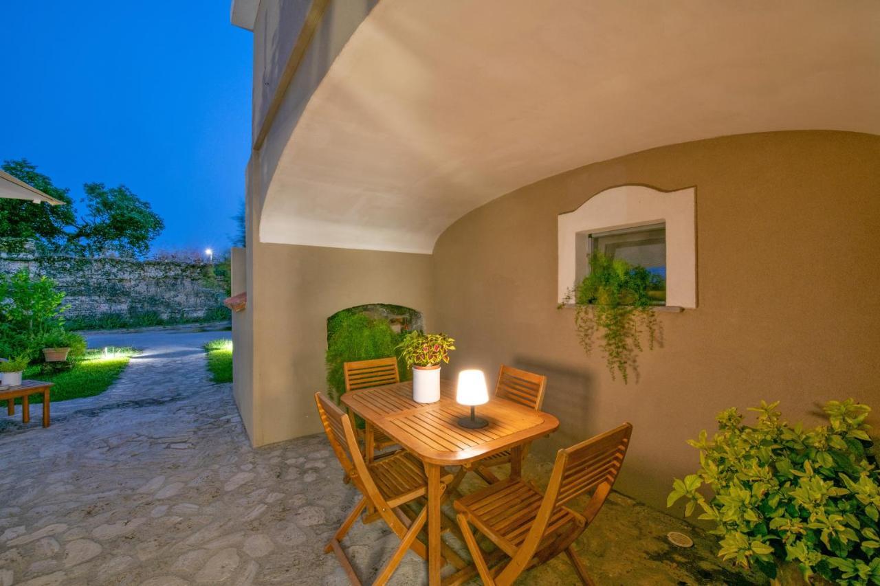 B&B Casa Franco Paestum Exterior photo